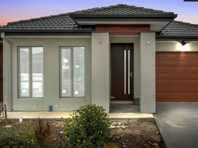 Beautiful Family Home For Lease in The Heartlands Estate