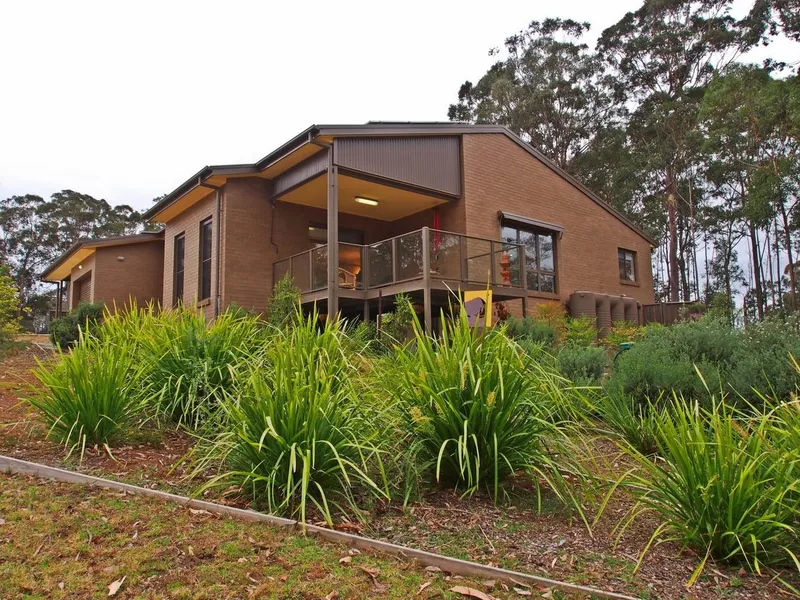 48 Litchfield Crescent, Long Beach