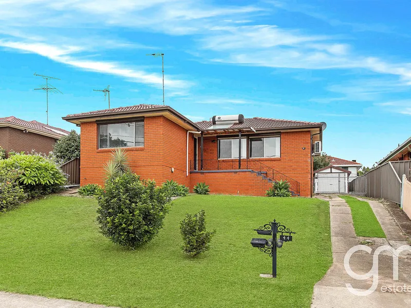 North Facing home with High Side Position