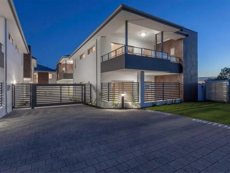 APARTMENTS - DIAMONDS IN THE ARGYLL!