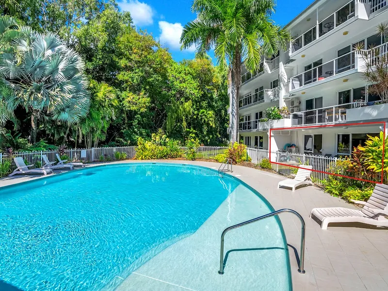 Fully furnished 2 Bed 1 Bath Apartment in Resort Village Complex