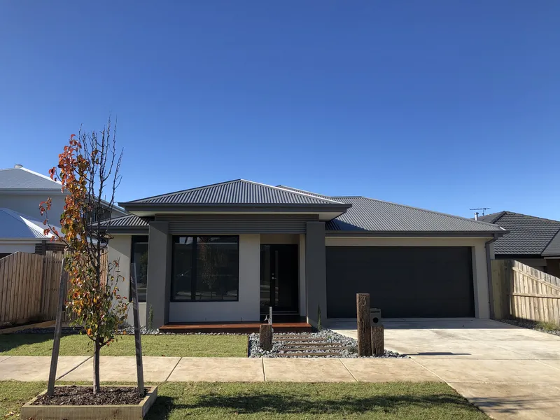 BEAUITFUL FAMILY HOME