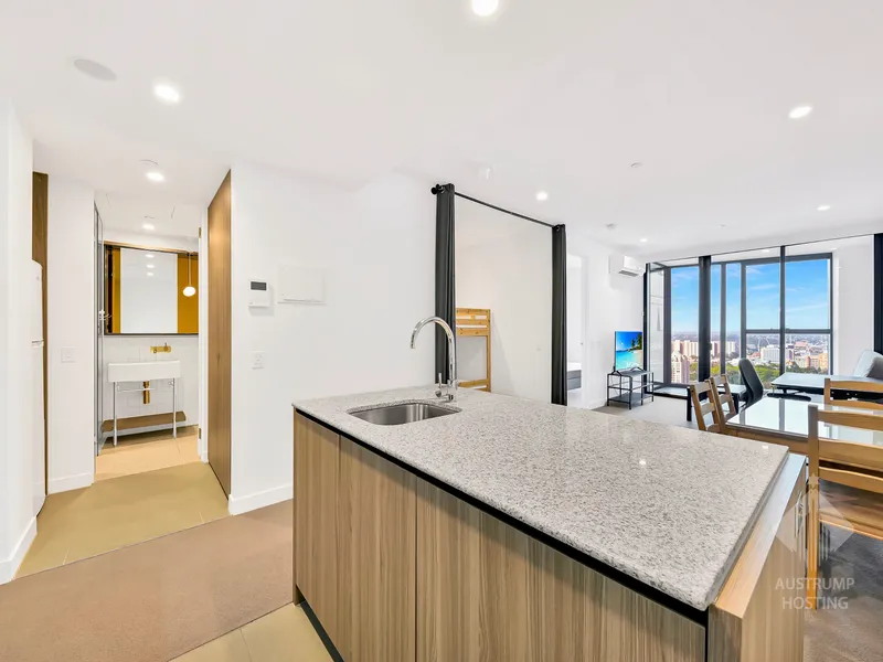 Fully Furnished 1Bed+1study+1Bath Apt @ Swanston Central