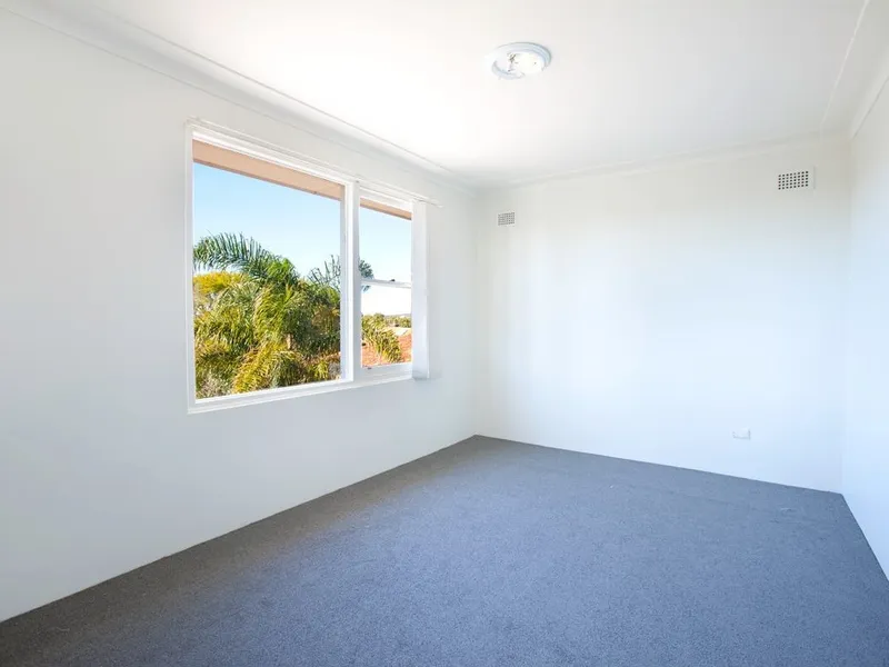 Light & Bright 3 Bedroom Apartment