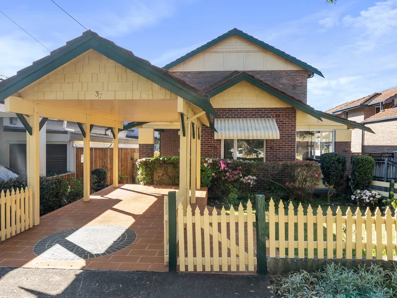 SPACIOUS FAMILY HOME IN PRIME LOCATION