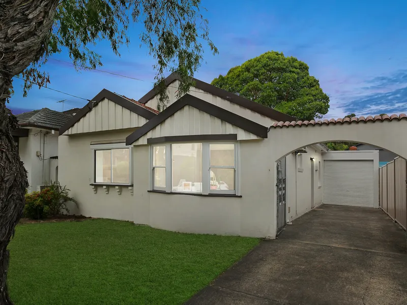 Comfortable family home in quiet parkside location