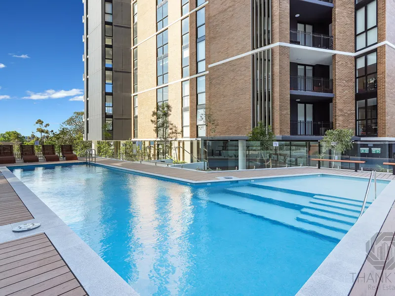 A real luxury awaits its new tenant - live a highline life!