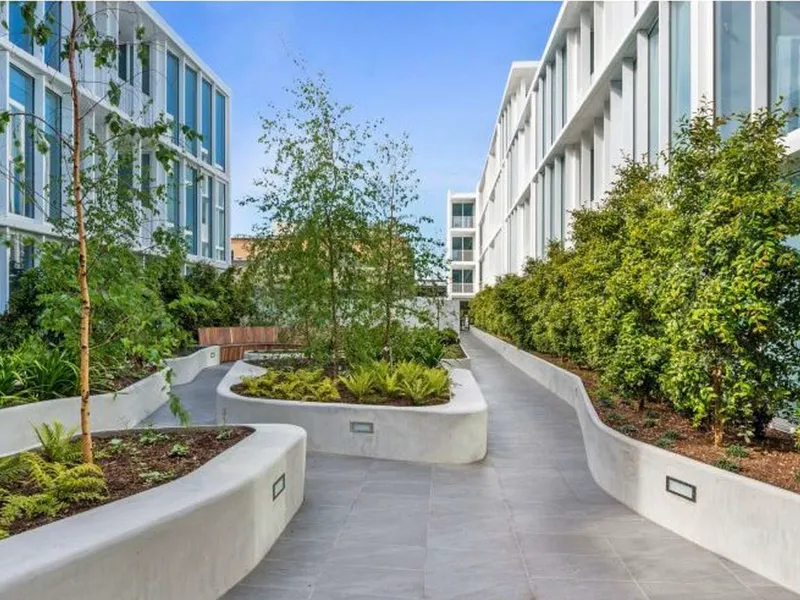 Convenient Central Brighton Location