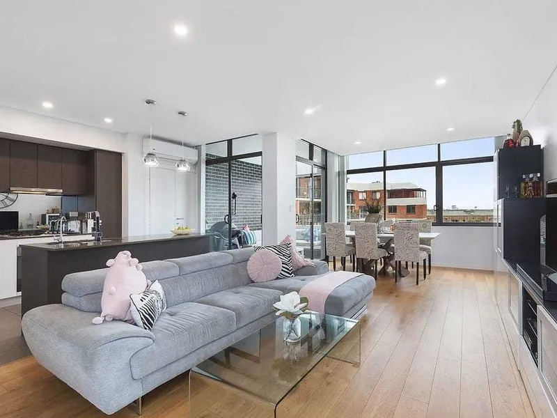 North Facing Sunny Apartment 