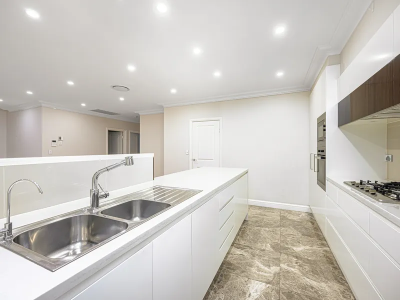 A private garden Residence in the heart of Wahroonga Village