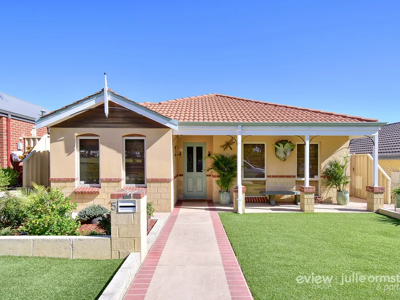 Parkside Pleasure - Cottage Cutie 