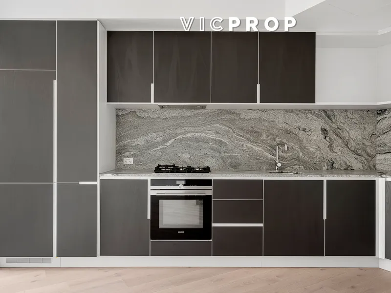 West Side Place - Luxury Residence! Fridge & Washing Machine, Big Special Offer Included!