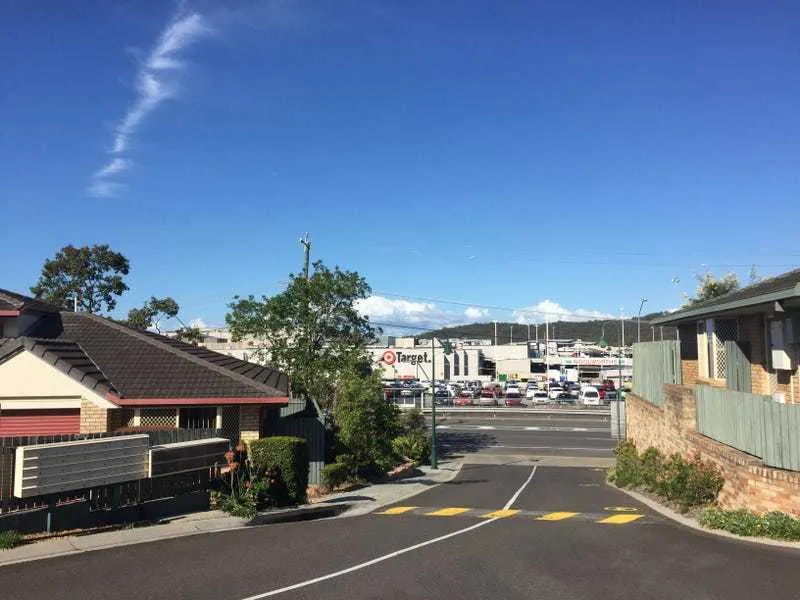 Walking Distance to Westfield Carindale