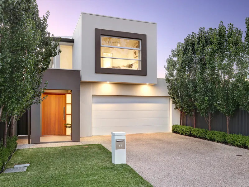 LUXURY BEACHSIDE LIVING IN A HIGHLY SOUGHT AFTER LOCATION WITH A STUNNING BEDROOM & BATHROOM ON THE LOWER LEVEL