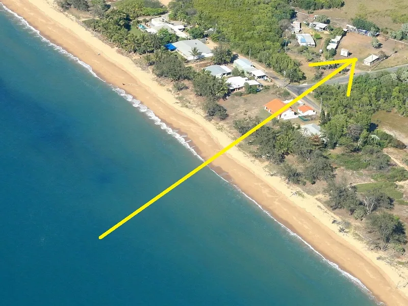 Large 1546sqm allotment - 150m to the water.
