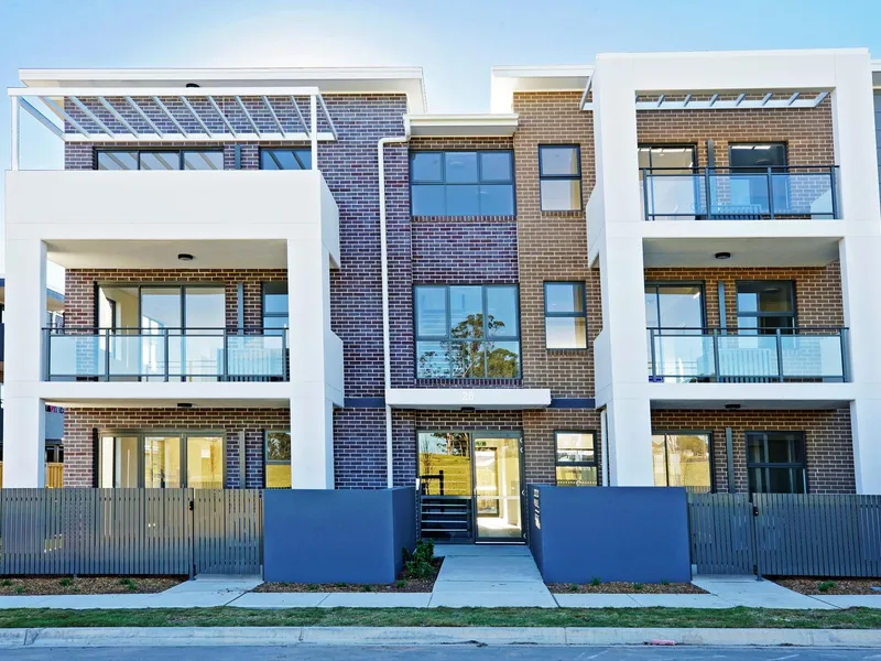 ONLY 2 years old – GREAT INVESTMENT!