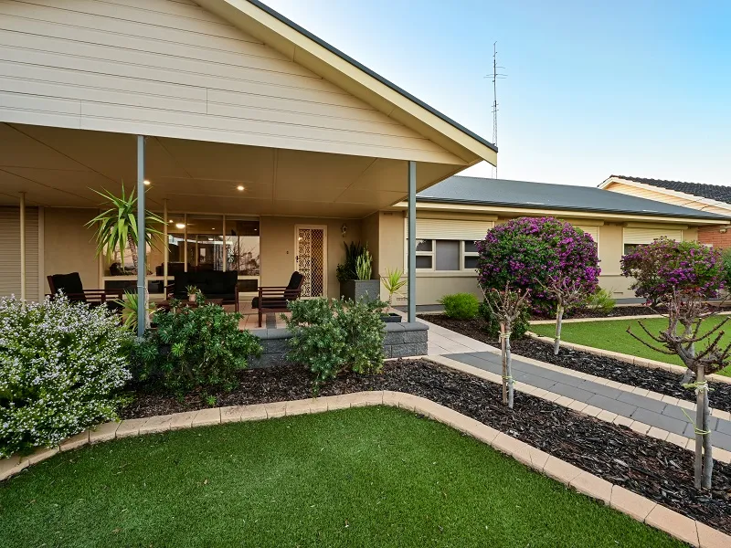 Fantastic Family Home With Uninterrupted Views