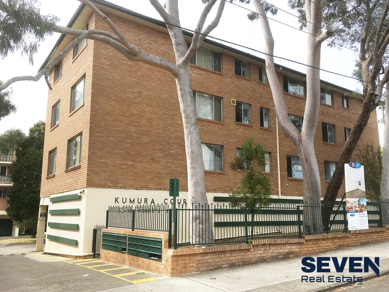 Bright Living & Great Location