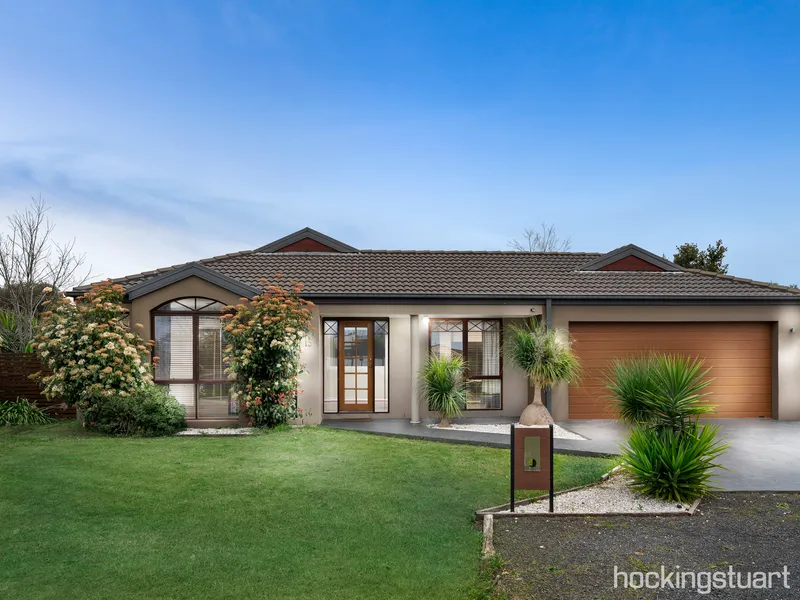 STUNNING FAMILY HOME