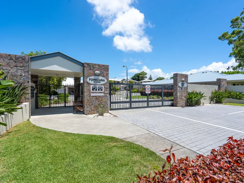 Poinciana Manor – In the perfect Location