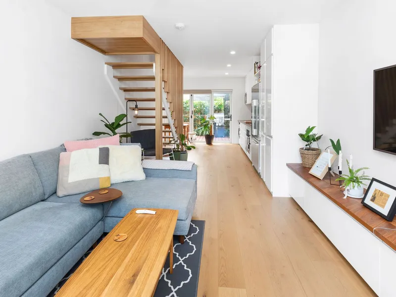 STYLISH INNER CITY TERRACED HOUSE! - Unfurnished*