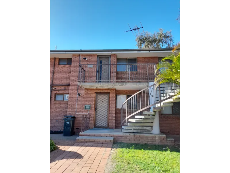 Neat & Tidy Apartment Close To Town!