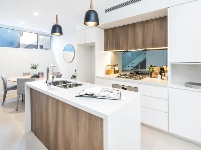 Near new and ready to occupy 