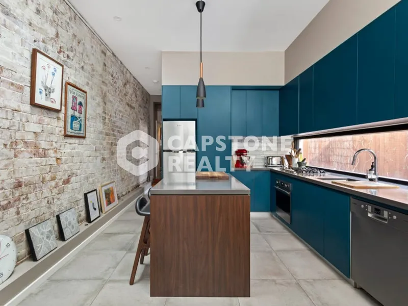 Luxury Renovated Terrace at the Heart of Zetland