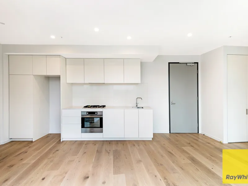 Beautiful Apartment at Hawthorn-Oval View and Storage Cage included!