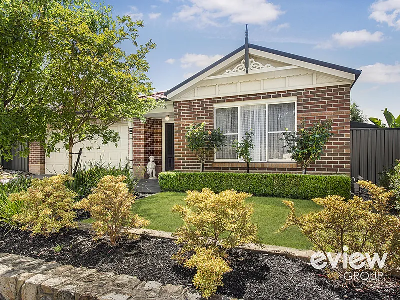 PRIME LOCATION, NORTHSIDE LIVING AT ITS BEST!