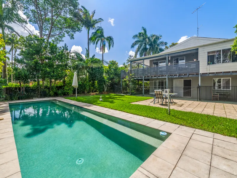 Stunning Views with a Leafy Outlook