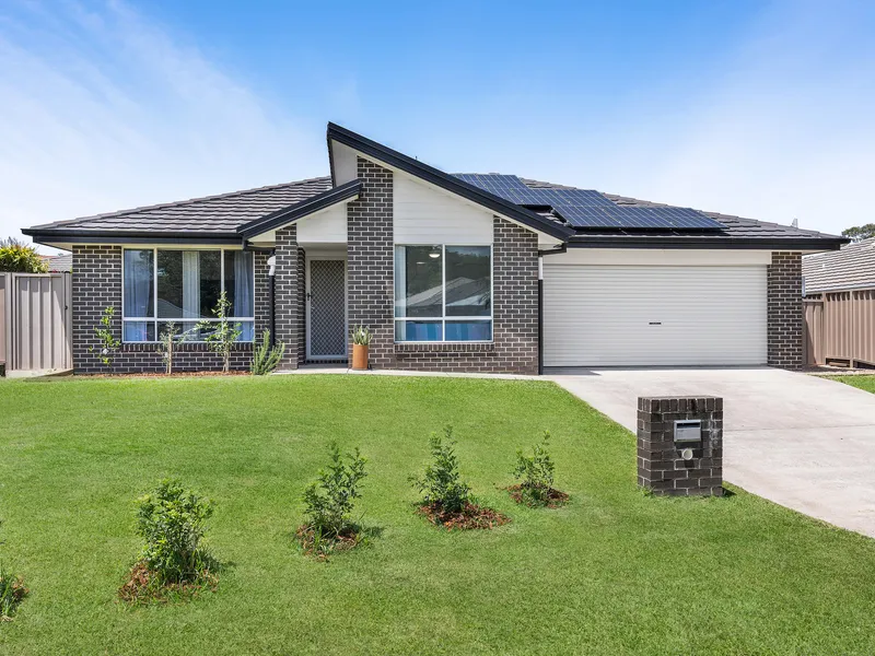 Embrace a Beachside Lifestyle in this Contemporary Home