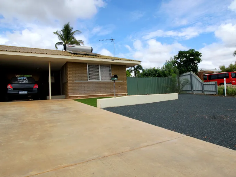 Furnished 2 x 1 with side access!