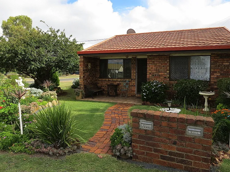 UNIT LIFESTYLE, AS GOOD AS IT GETS