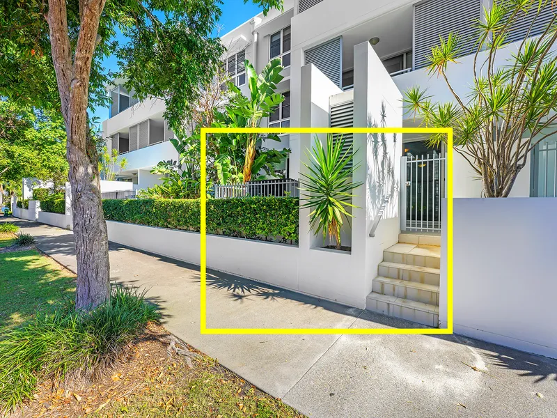 WALKING DISTANCE TO EVERYTHING YOU NEED !