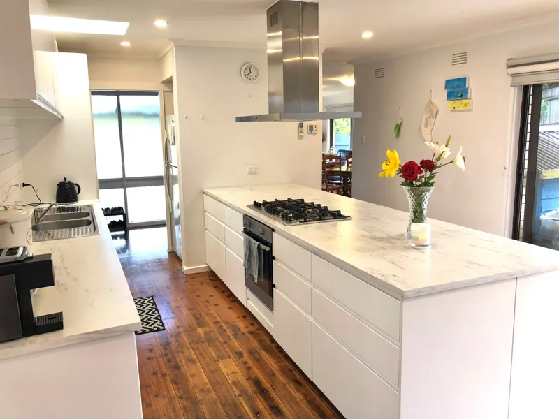 A PICTURE-PERFECT SINGLE LEVEL HOME