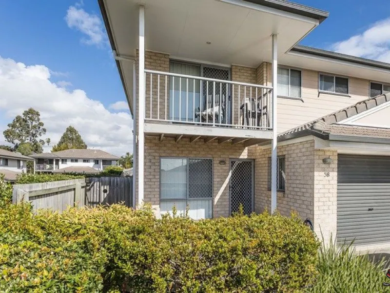 Spacious 3 bed Townhouse, suitable for investor or owner occupant