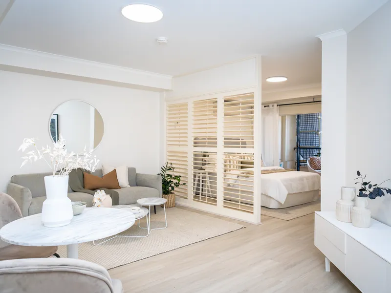 Inner city cool | Hybrid style pad w/ balcony & refreshed interiors | Urban lifestyle setting