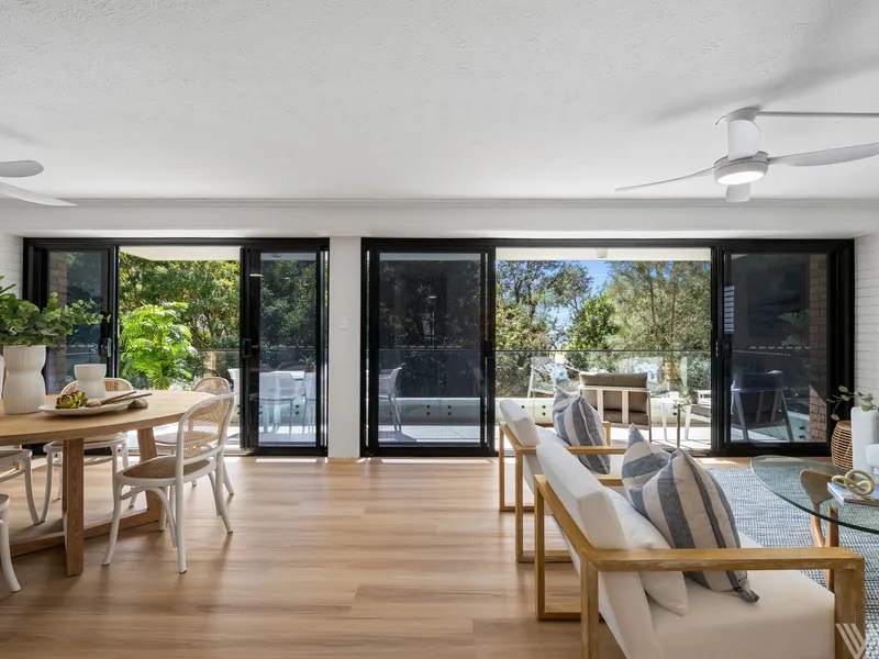 Coastal Living on Parkyn Parade: Newly Renovated Beachside Retreat