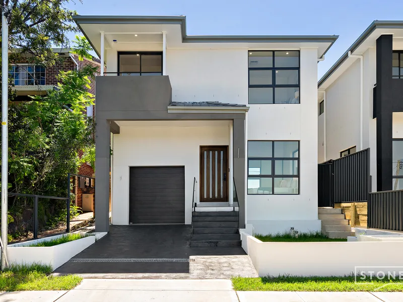 Brand New Luxury Home in Girraween Public Catchment