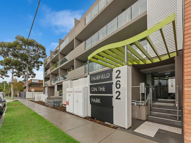 City-edge convenience