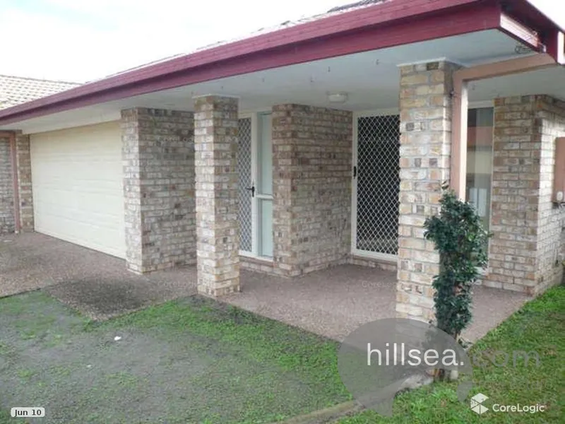 Beautifully presented duplex in sought after location!