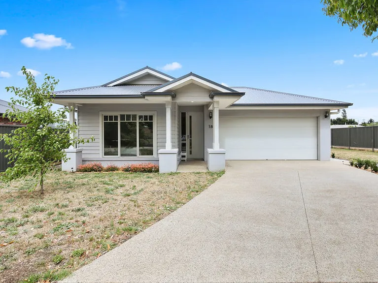 Near New Family Home With Side Access