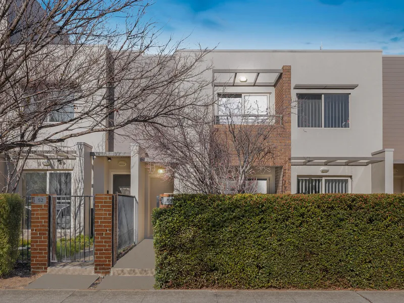 North facing, 2-bedroom townhouse with lock-up garage