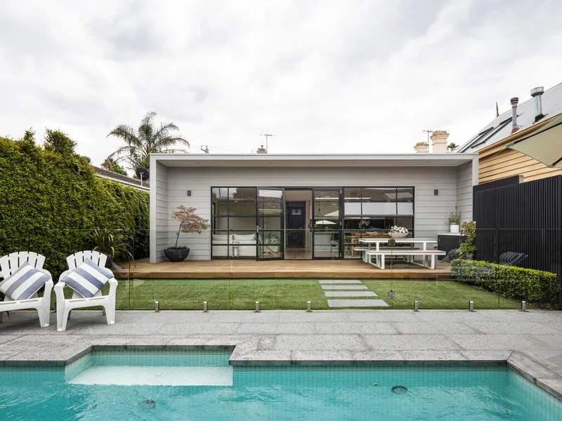 'Lewisville': Pretty as a Picture Period Delight