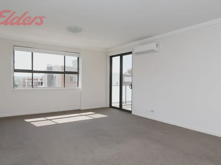 Near New 2 Bedroom Apartment