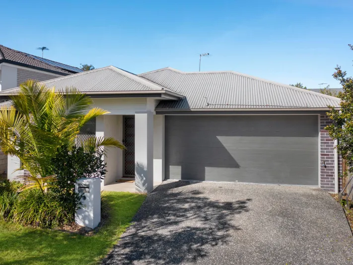 Beautiful Family Home in Woodlands Estate