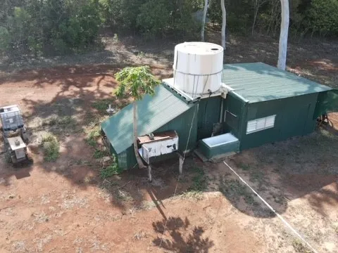 25 ACRES WITH LIVEABLE SHED, RELIABLE WATER AND AN OPPORTUNITY TO BUILD AMONGST THE GUM TREES