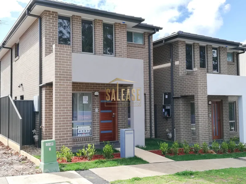 NEAR NEW 3 Bedroom Home, Close to Public School and Edmondson Park Station!