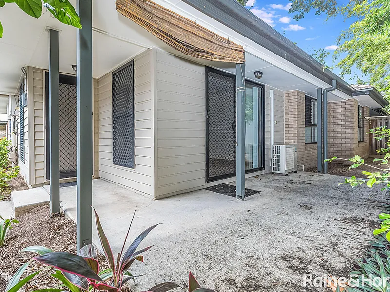 INVESTOR SPECIAL- ONE TRAIN STOP TO UNIVERSITY!!